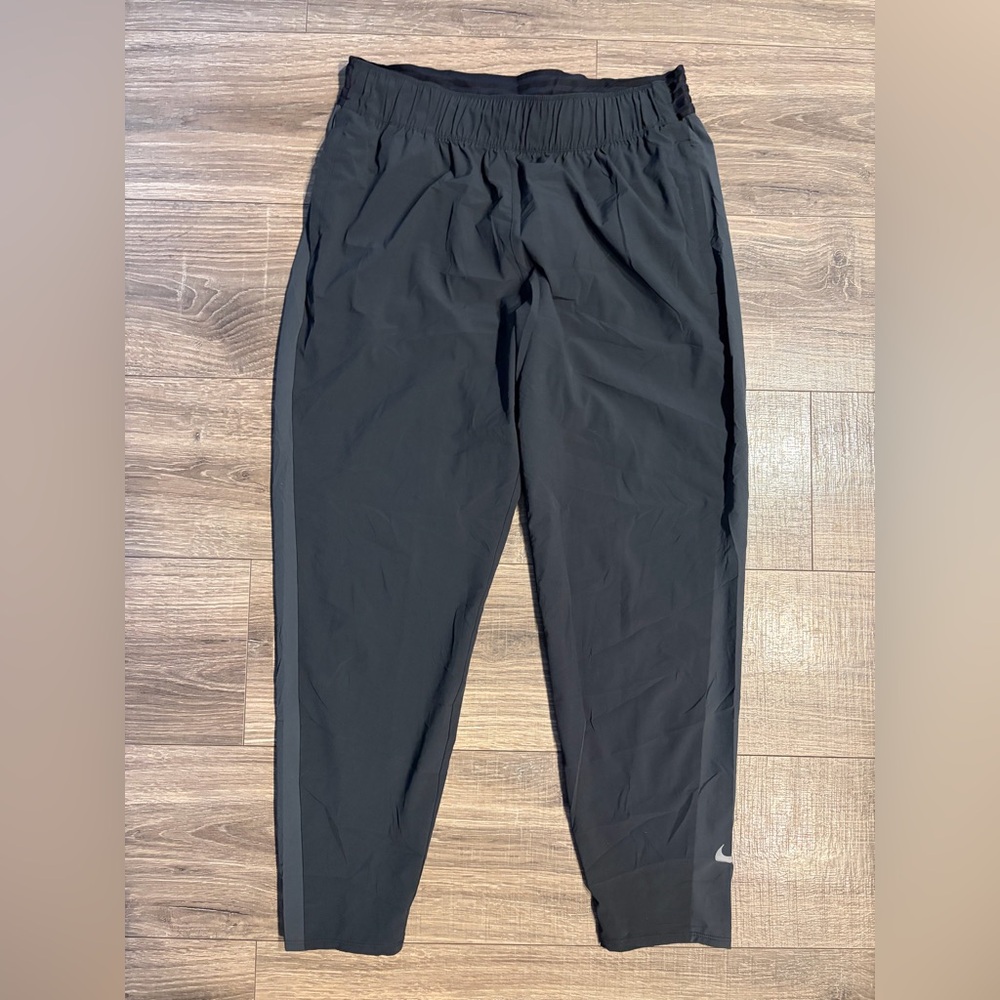 Women’s Nike pants